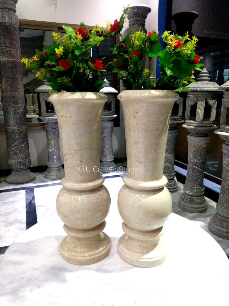 Beige Marble Flower Vase Set - Image 3